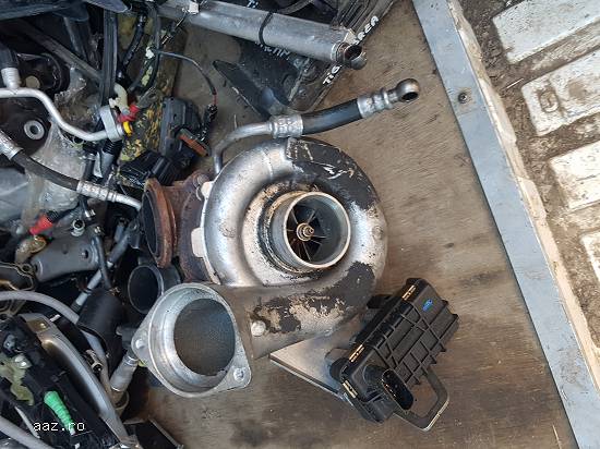 Turbo turbina turbosuflanta BMW E90 E91 E92 E93 330d 2005-2006