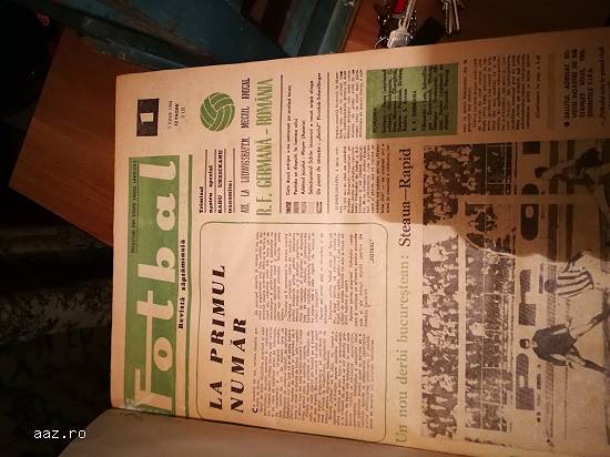 Vând "revista fotbal" 411 numere 1966-1974