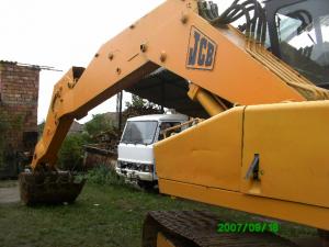 utilaje excavatore