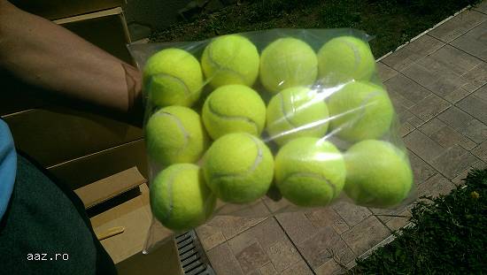 Mingi de tenis de camp