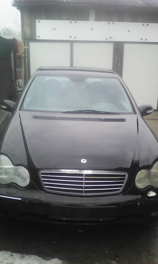 dezmembrez mercedes w 203 c 220 cdi an 2003