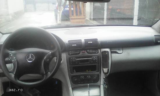 dezmembrez mercedes w 203 c 220 cdi an 2003