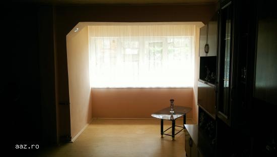 Vand garsoniera,     judetul Hunedoara,     localitatea Lupeni-Nr de telefon:0731296081