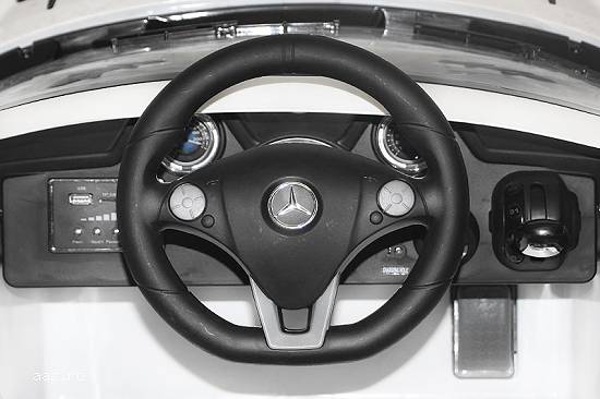 Mercedes Benz SLS AMG