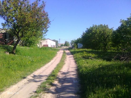 Vindem teren industrial cu incaperi in R. Moldova