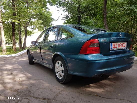 Vand Opel Vectra B Hatchback 2001 / 12