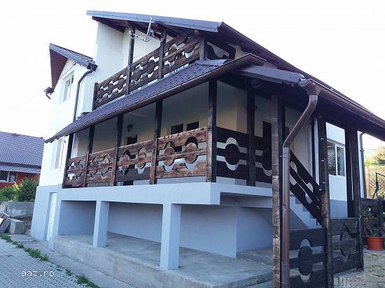 2 vile cu camere de inchiriat introduse in  circuit turistic de vânzare în Bucovina – Gura Humor