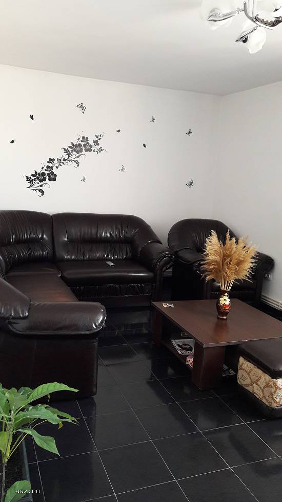 Vand apartament decomandat cu 2 camere Buzau
