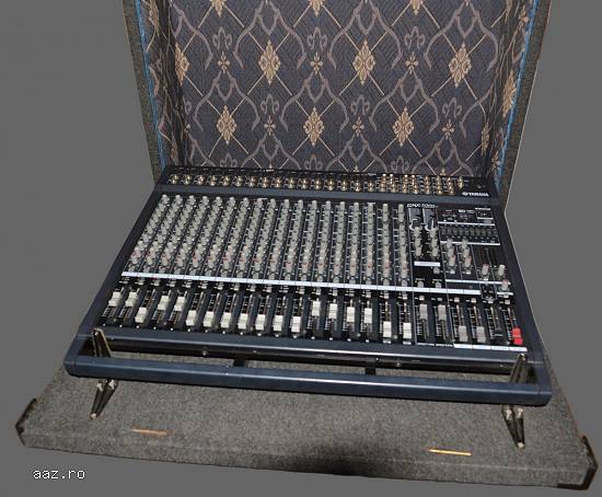 SONORIZARE YAMAHA (made in USA)-mixer,  boxe,  stativ,  cabluri,  case,  huse