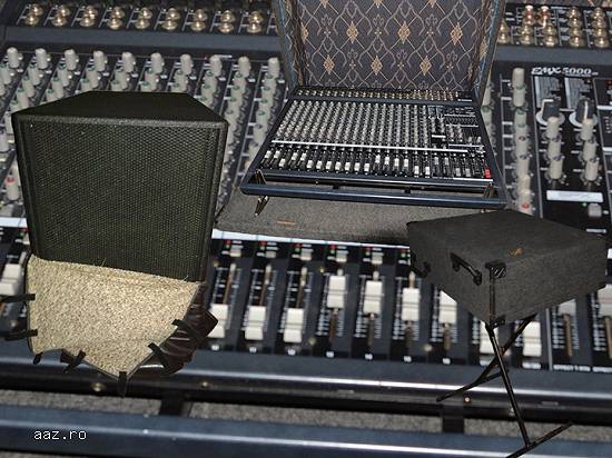 SONORIZARE YAMAHA (made in USA)-mixer,  boxe,  stativ,  cabluri,  case,  huse