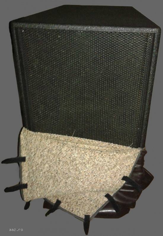 SONORIZARE YAMAHA (made in USA)-mixer,  boxe,  stativ,  cabluri,  case,  huse