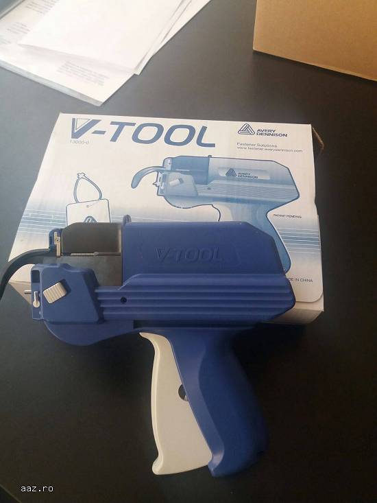 Pistol etichetat