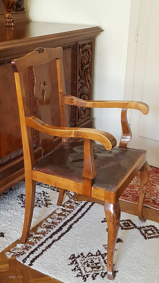 Mobilier de colectie