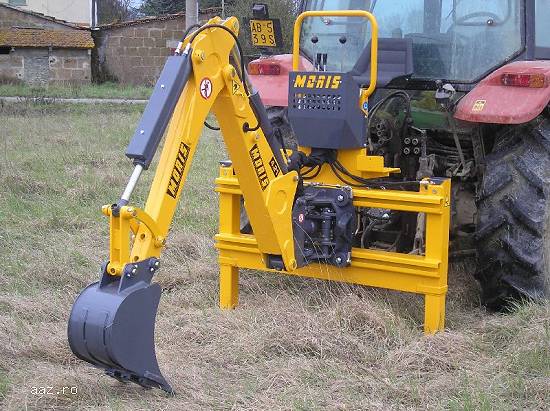 Brat excavator pentru tractoare 65 cp