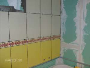 executam renovari interioare