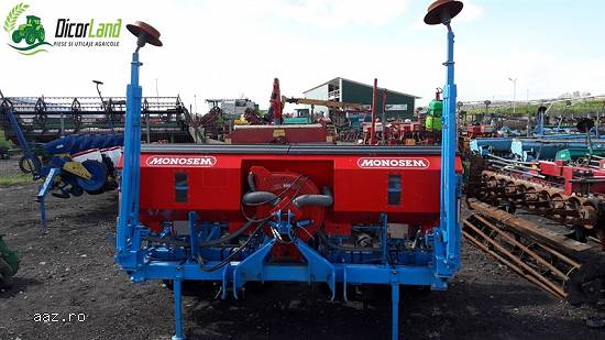 Semanatoare prasitoare 6 randuri marca Monosem telescopic