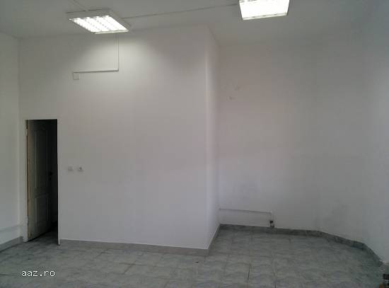 Inchiriez spatiu comercial