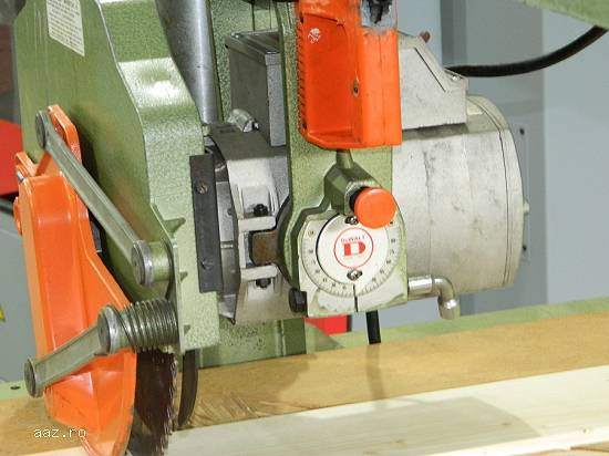 Circular Radial DEWALT