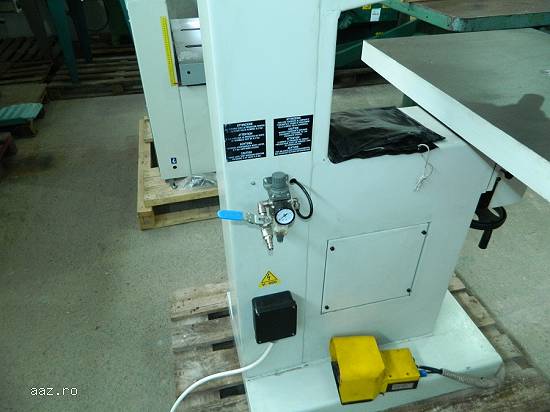 Masina de frezat de sus 2 kW
