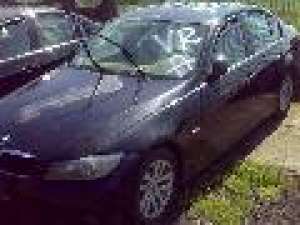 cumpar auto avariate