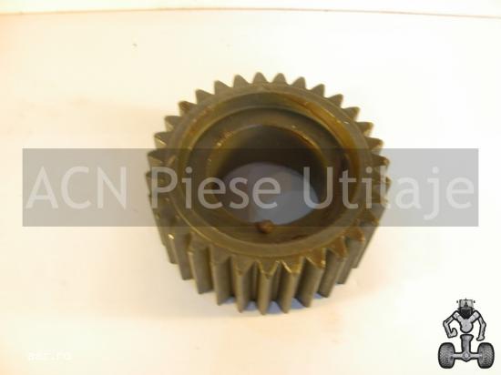 Pinion planetar pentru tractor Claas Ares 630