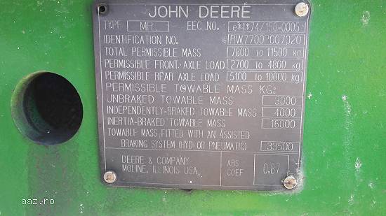 Tractor marca John Deere model 7700