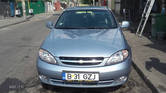 Vând Chevrolet Lacetti