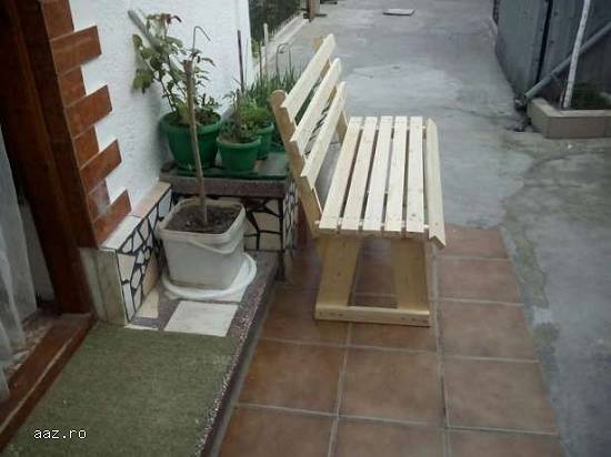 vand banca si masa de curte si gradina