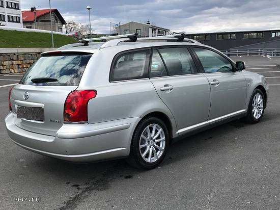 Toyota Avensis 1,  6L - 110HK
