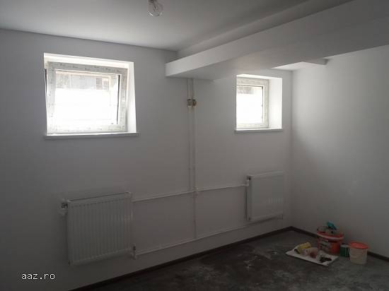 vand apatrament 2 camere demisol 19500