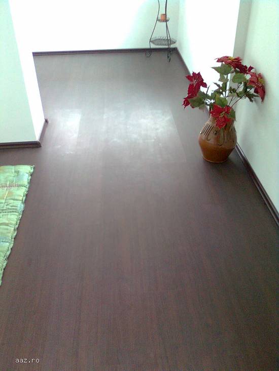 Montam parchet laminat si stratificat