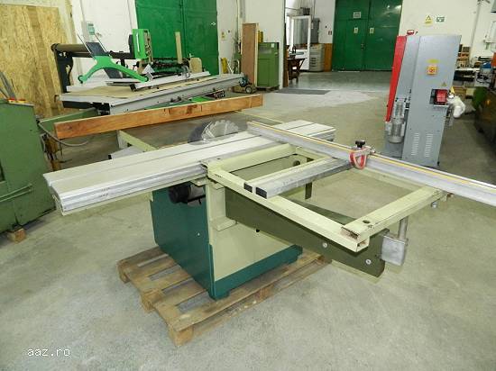 Circular de formatizat cu masa mobila SCM