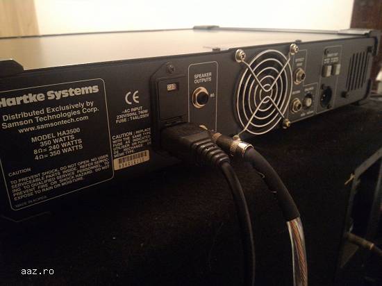 Amplificator bass Hartke Systems HA3500 si cabinet Hartke VX115