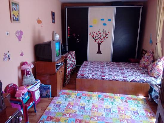 Casa de vanzare la tara