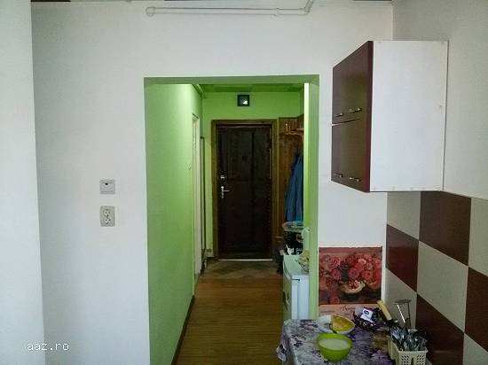 Vand apartament 2 camere recent renovat 0785406633