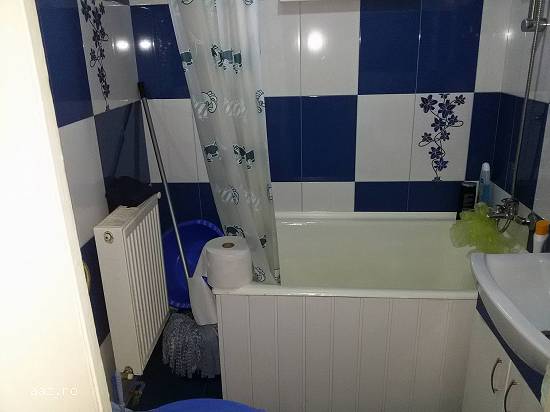 Vand apartament 2 camere recent renovat 0785406633
