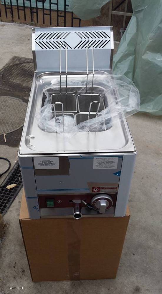 Bolitor de paste DIAMOND -4 cosuri Kw: 3kw Alimentare 220v