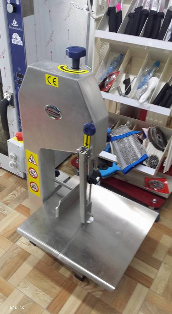 Banzic profesional Minger 2000 -10 lame cadou An: 2015 Fabricat in Italia Dim.suprafata lucru :41×4