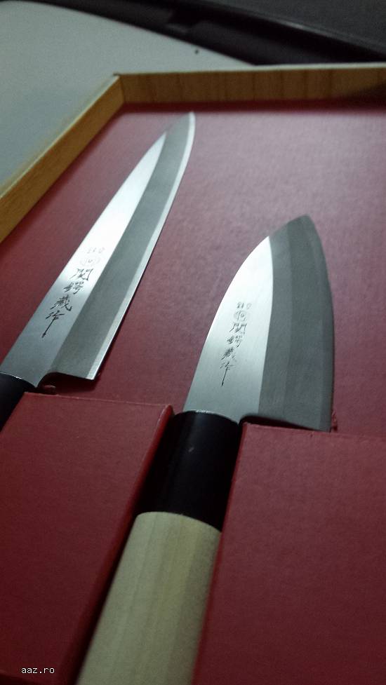Cutite profesionale(1 set) Made in Japonia Dim.17,  5cm Dim.10,  5cm