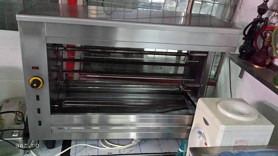Rotisor profesional SH Capacitate: 10 pui mari Dim.113x48x80cm Dim.tija:95cm Alimentare: 220v Garant