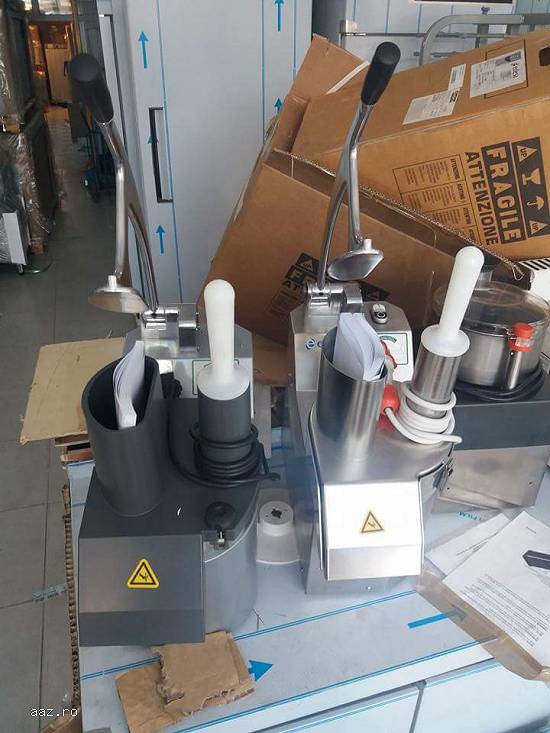 Robot legume Firma Edesa Spania Pret:550 euro(fara discuri) -pret disc 50 euro Garantie 12 luni