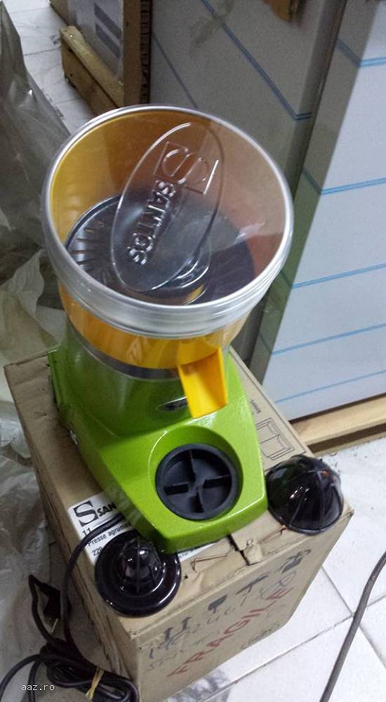 Storcator electric citrice Made in France Model Santos Tip 11 -3 capete Pret: 350 euro