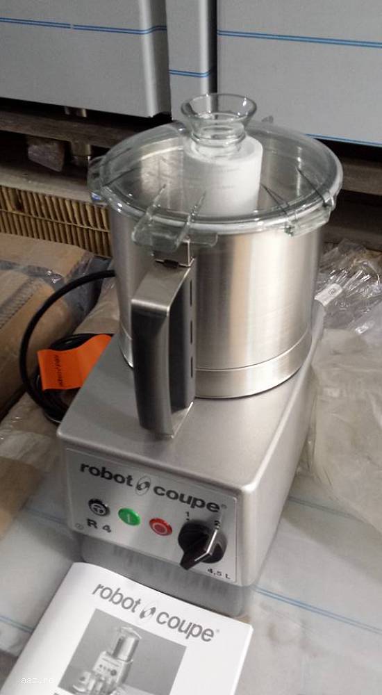 Robot Coupe Capacitate 4,  5 litri Model R4 Alimentare 220v
