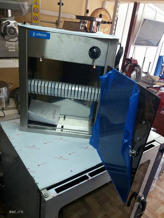 Sterilizator cutite Edenox Capacitate:23 cutite Dim.50x10x60cm Alimentare:220v