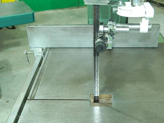 Ferastrau Panglica Meber 700_