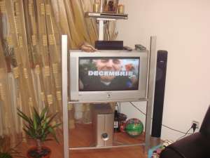 VAND TV BUSH