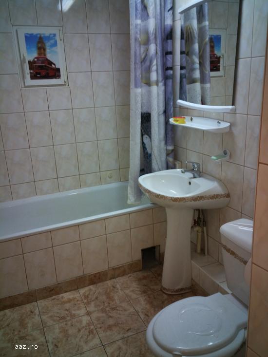 Proprietar,    vand apartament 2 camere,    decomandat,     Crangasi