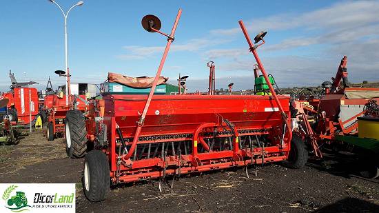 Semanatoare de plante paioase marca Gaspardo model Nina 400