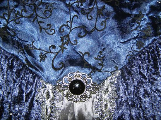 costum carnaval serbare rochie medievala regina pentru adulti marime M