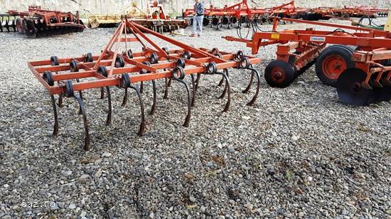 CULTIVATOR AGRICOL  3 METRI